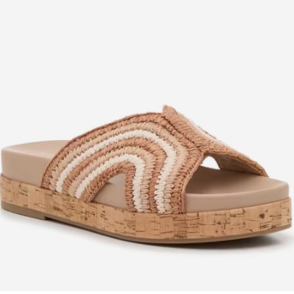 Marc Fisher Beige, Tan & Ivory Platform Sandals w/Raffia upper - Picture 6 of 7